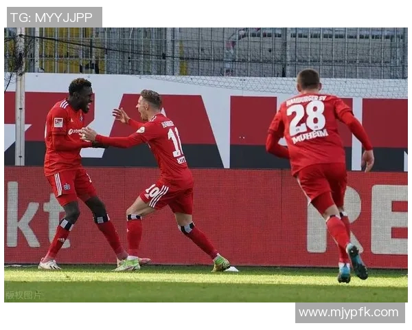 丹麦与瑞典友谊赛激战正酣球迷期待精彩对决与精彩进球